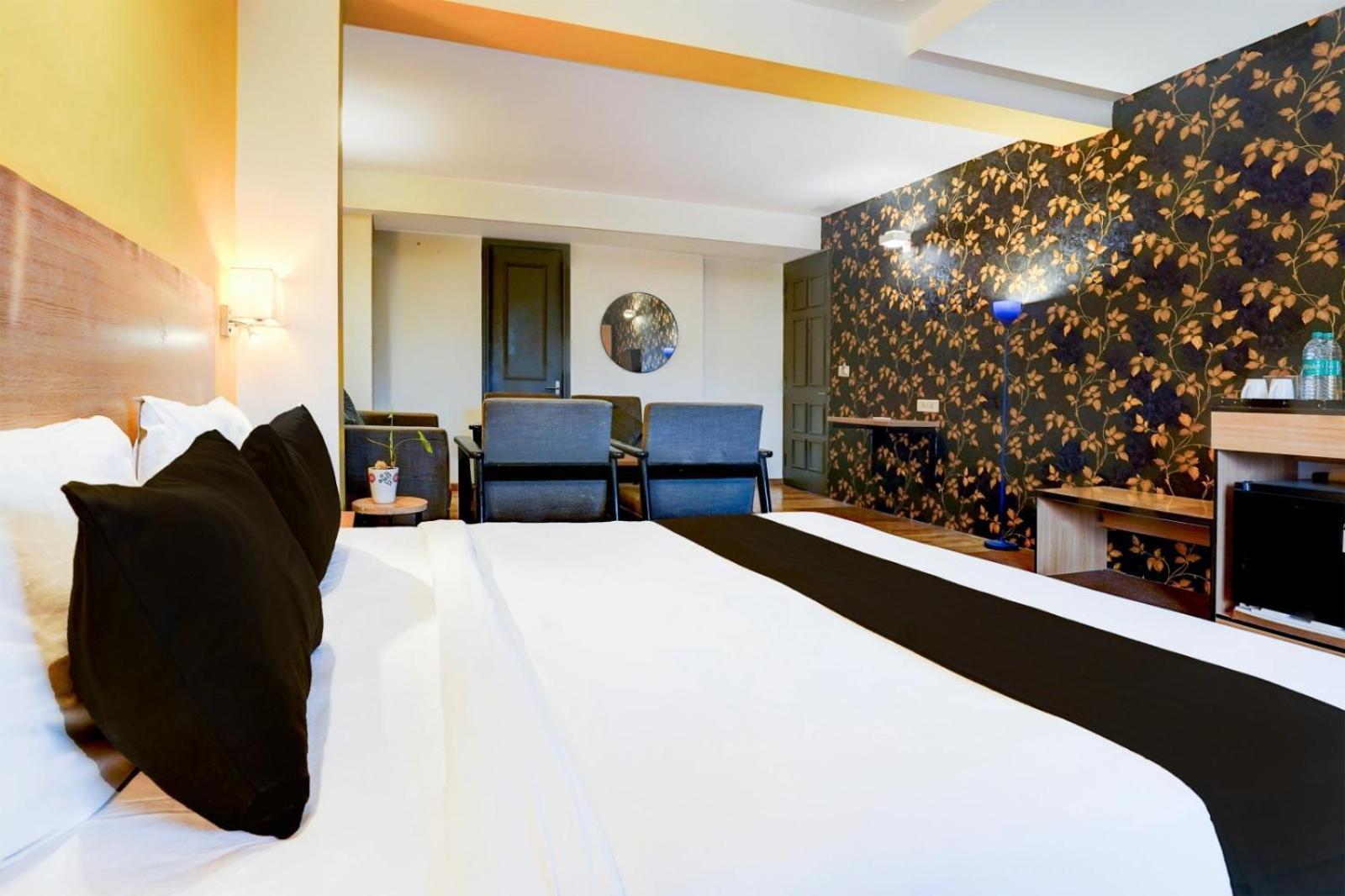Kgf King Hotel New Delhi
